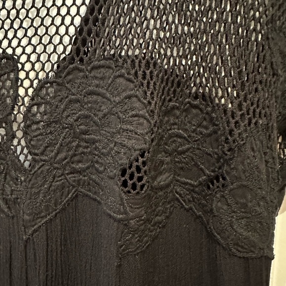 Black net with floral design Jumpsuit: Size MP - Picture 5 of 5